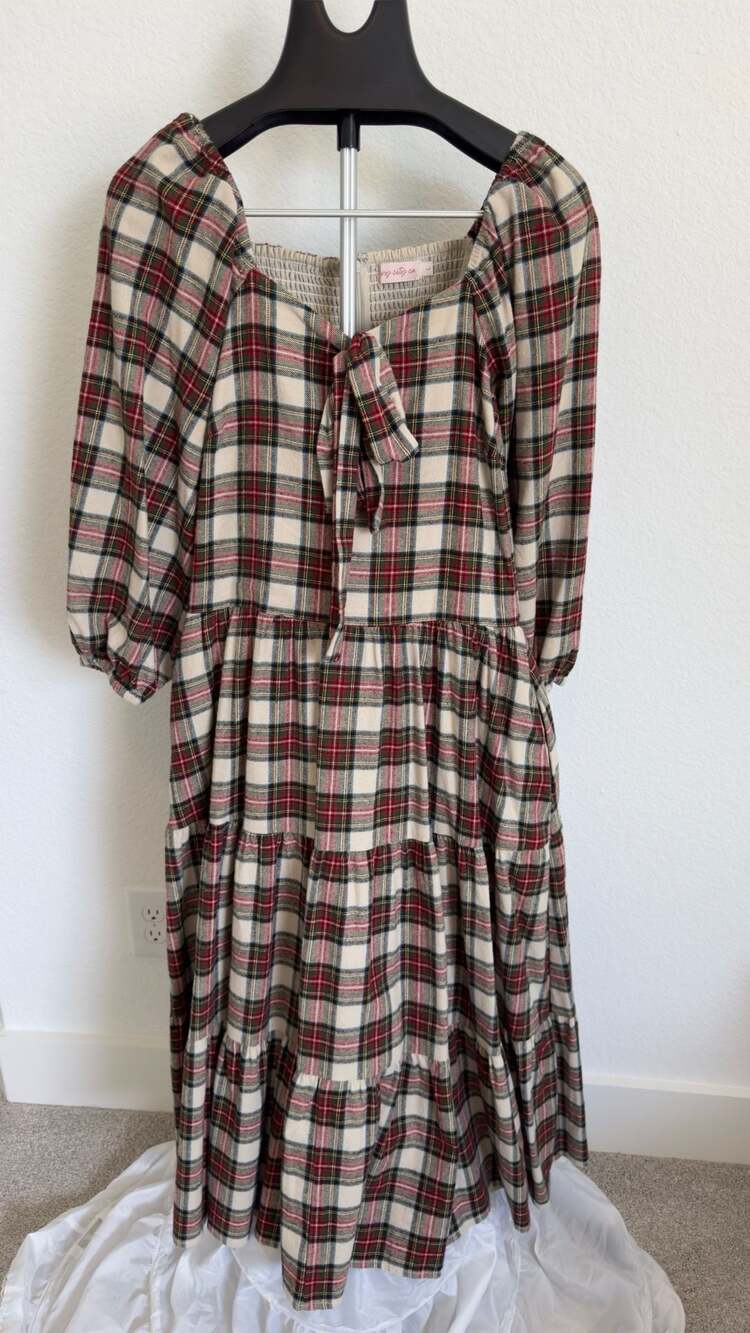 Ivy City Co Merry Dress Size L Red Plaid Tiered Midi